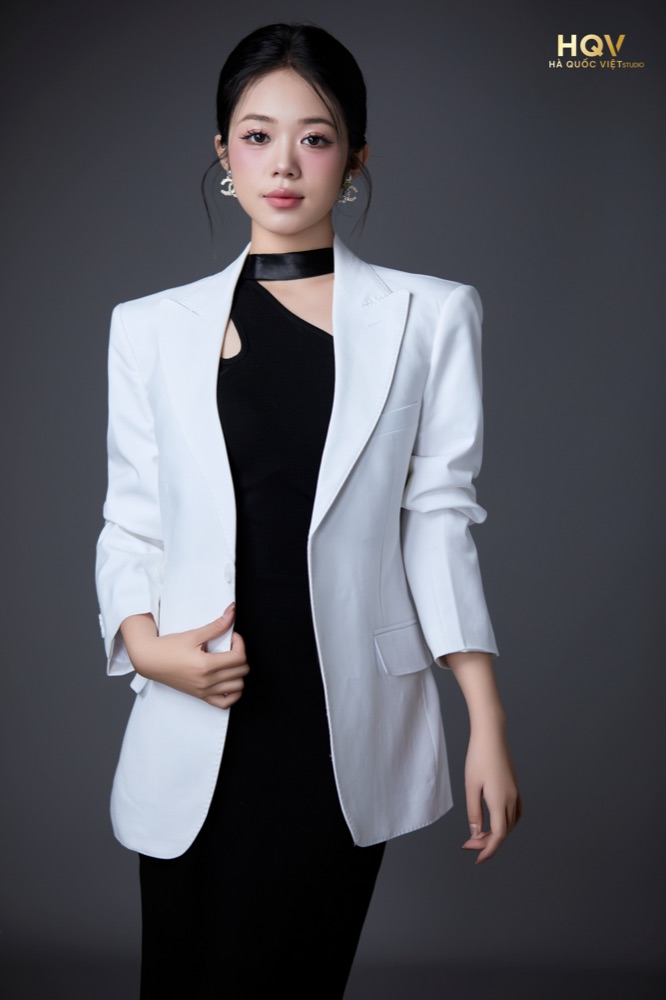 Ảnh profile blazer chuyên nghiệp